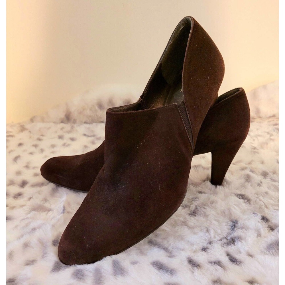 stuart weitzman booties 8